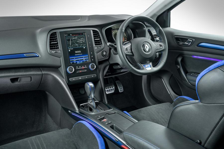 Интерьер Renault Megane GT 2016 года  (ZA) (фото 12 из 17)